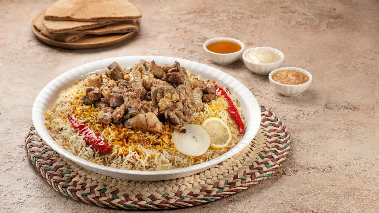 تابعنا